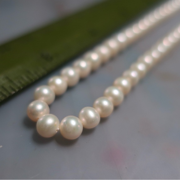 Stauer Vintage Creamy Pearl 18” Necklace - Picture 1 of 6